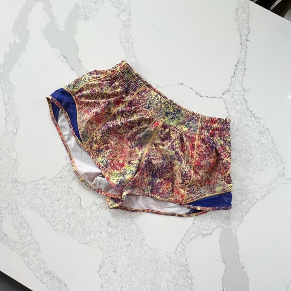 Lululemon | Limited Edition 2019 SeaWheeze Hotty Hot Shorts | Size 6 Regular - Picture 3 of 9